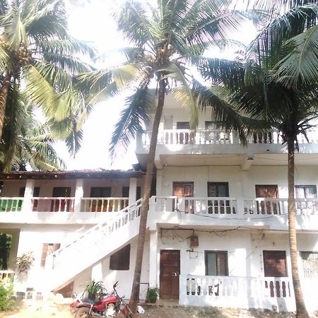 La Blanche Guest House Calangute Buitenkant foto