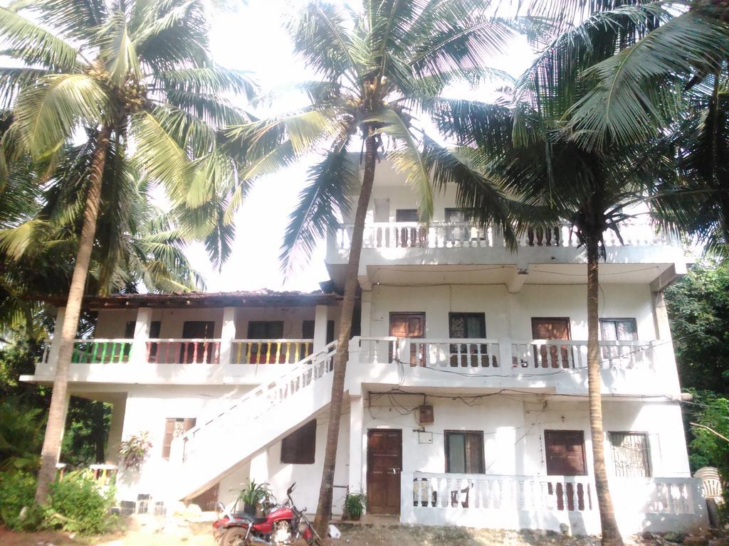 La Blanche Guest House Calangute Buitenkant foto