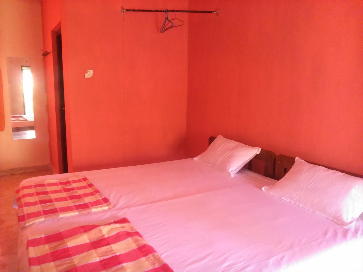La Blanche Guest House Calangute Kamer foto