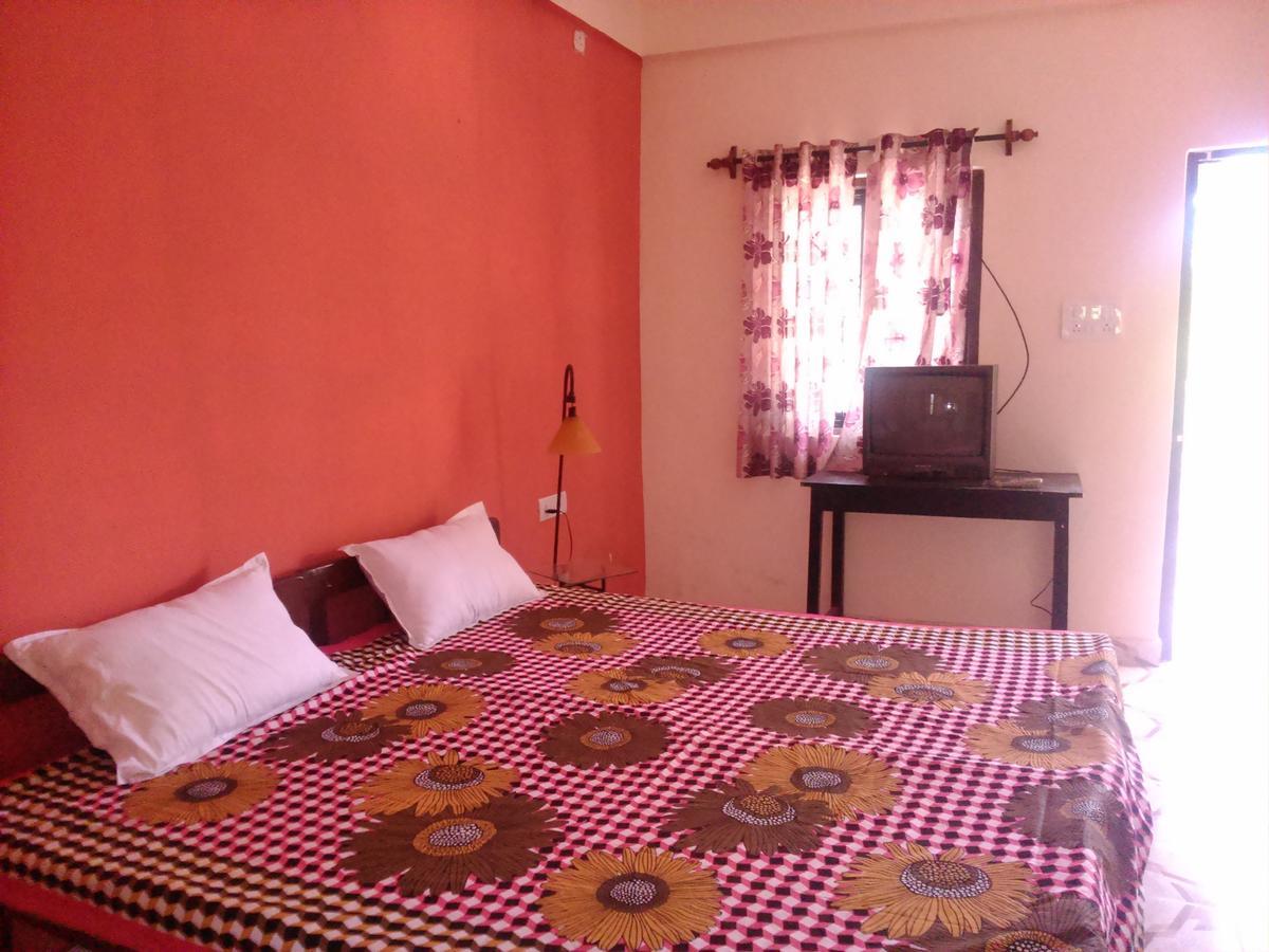 La Blanche Guest House Calangute Kamer foto
